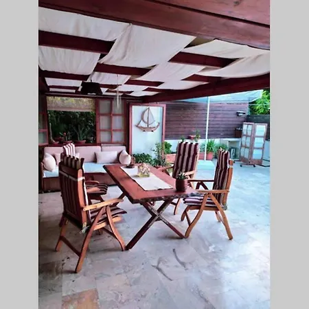 Sea View Roof Garden *