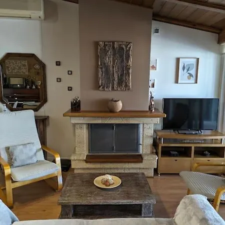 Sea View Roof Garden شقة Kiáton