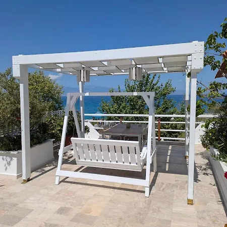 Sea View Roof Garden Kiáton