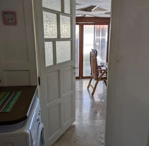 Sea View Roof Garden *